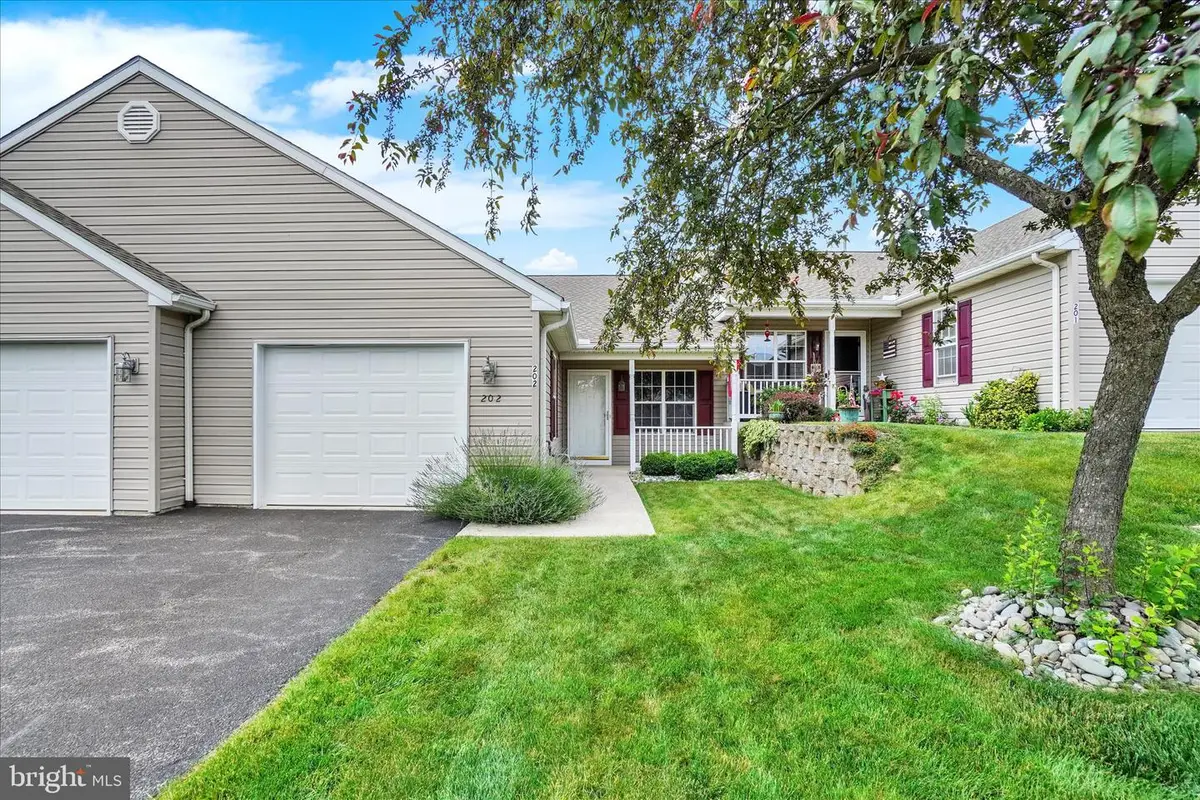202 Equine Cv, Red Lion, PA 17356 - #1
