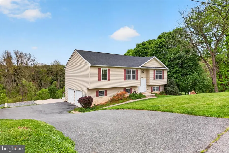129 High St, Felton, PA 17322 - #3