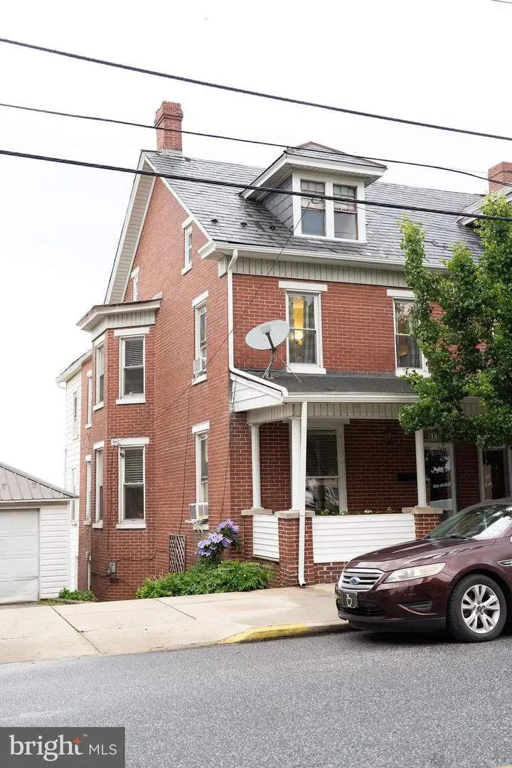 511 W Broadway, Red Lion, PA 17356 - #1
