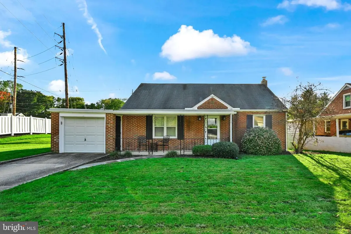 860 Hess Rd, York, PA 17404 - #1