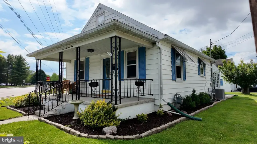 110 Fame Ave, Hanover, PA 17331 - #2