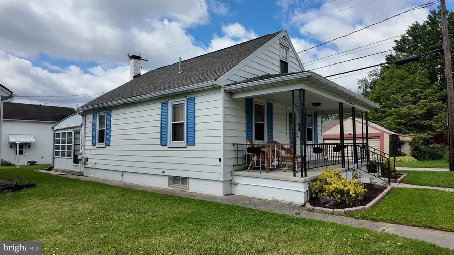 110 Fame Ave, Hanover, PA 17331 - #3