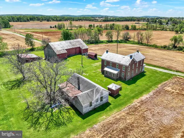 807 Cherry Ln, DOVER, PA 17315
