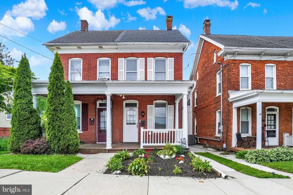 324 E Main St, Dallastown, PA 17313 - #1