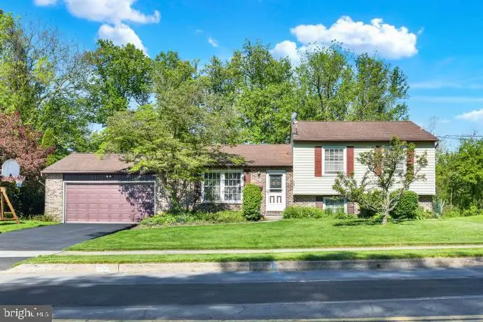260 Green Lane Dr, Camp Hill, PA 17011 - #1