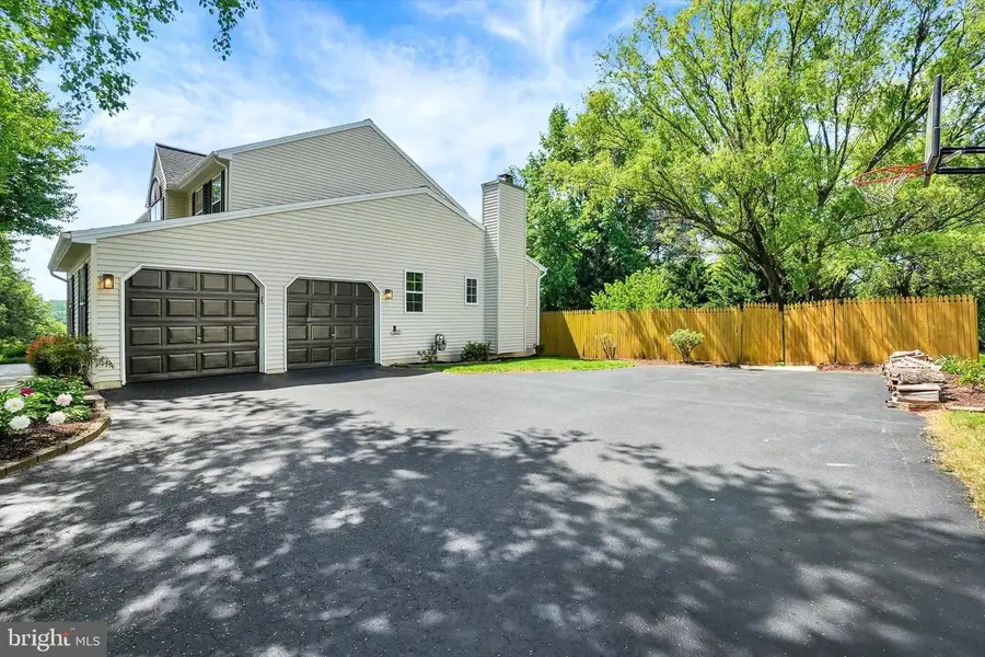 2613 Natalie Dr, York, PA 17402 - #3