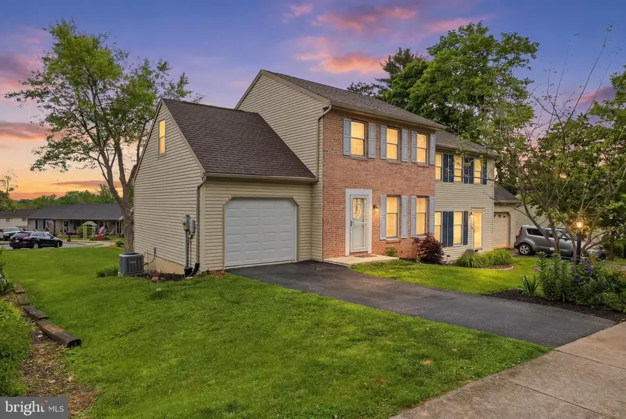 115 Poplar St, Manchester, PA 17345 - #2