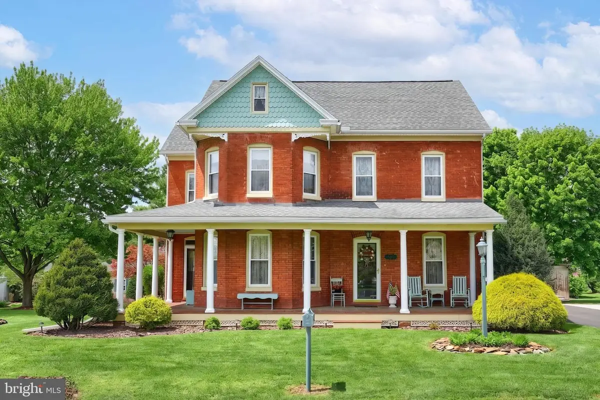 345 Westminster Ave, Hanover, PA 17331 - #1