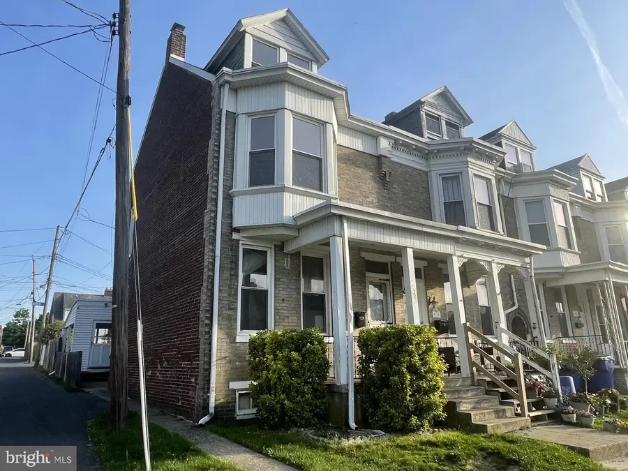1136 E South St, York, PA 17403 - #2