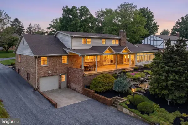 1435 Detwiler Dr, YORK, PA 17404