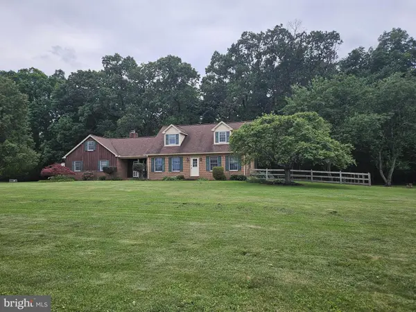 1675 Beck Mill Rd, HANOVER, PA 17331
