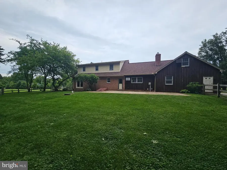 1675 Beck Mill Rd, Hanover, PA 17331 - #3