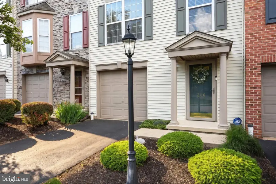 306 Harvest Field Ln, York, PA 17403 - #2