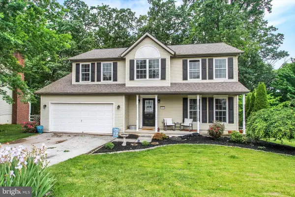 211 Moore Dr, HANOVER, PA 17331