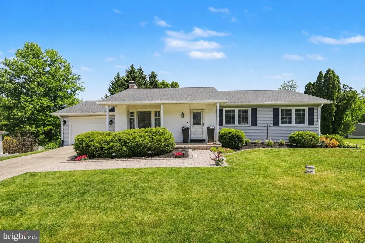 111 Bunker Hill Rd, New Cumberland, PA 17070 - #1