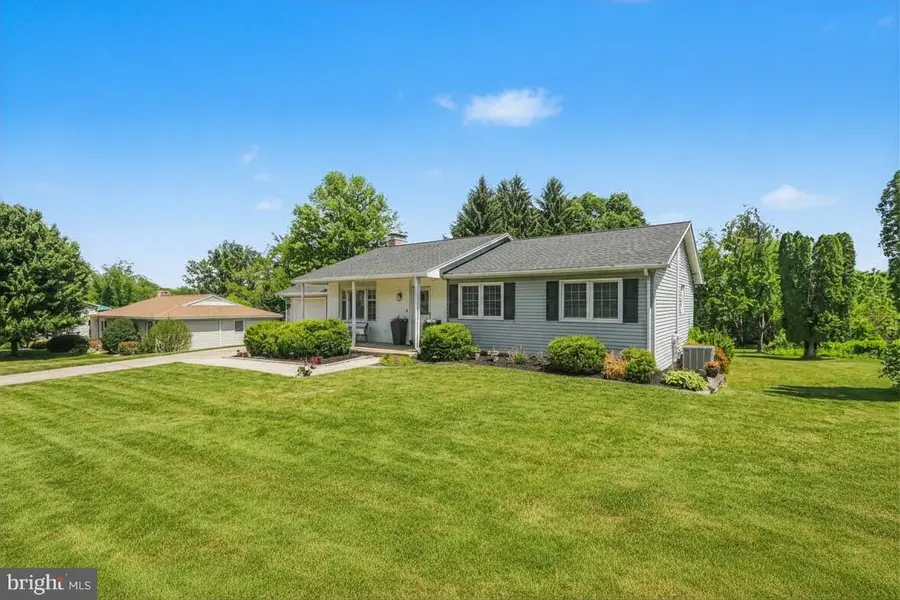 111 Bunker Hill Rd, New Cumberland, PA 17070 - #2