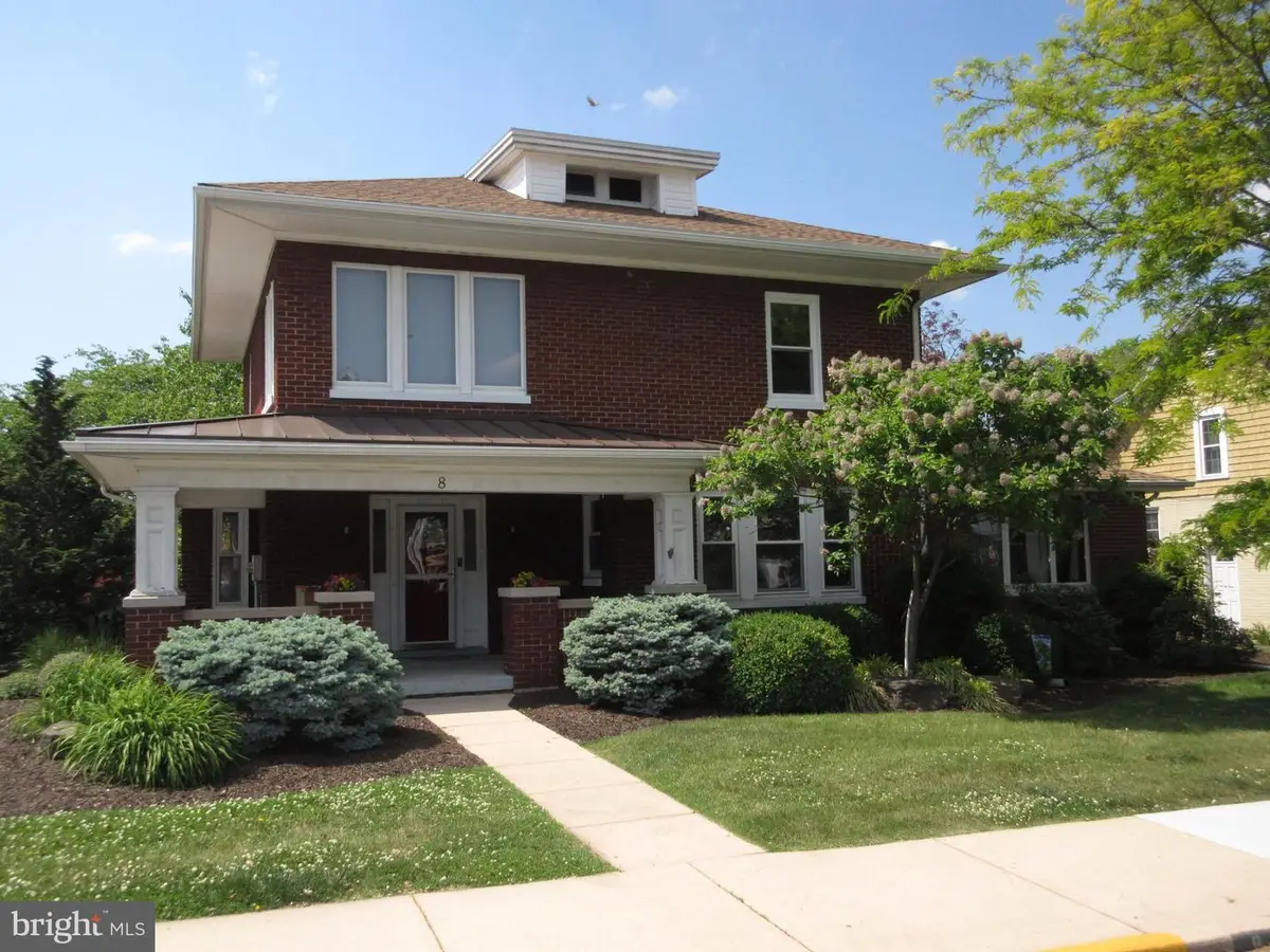 8 N 4th St, Mount Wolf, PA 17347 - #1