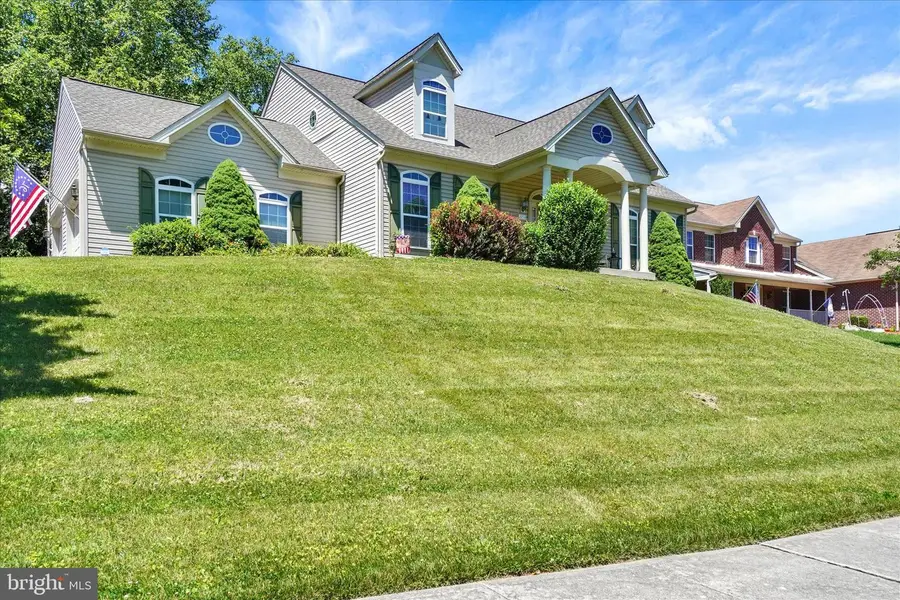 1050 Cranberry Ln W, York, PA 17402 - #3