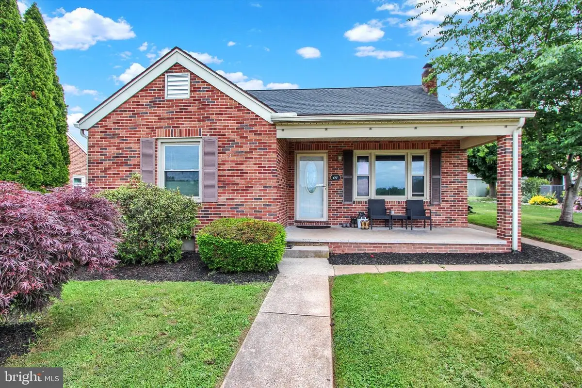 177 S 6th St, Mount Wolf, PA 17347 - #1