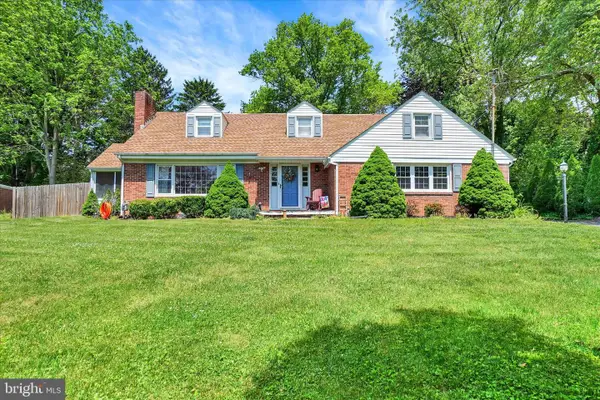 29 Maple Rd, YORK, PA 17403