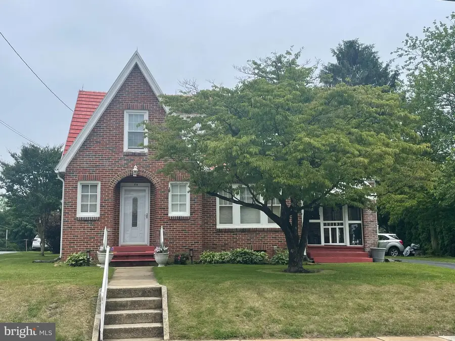 69 S Main St, Stewartstown, PA 17363 - #2