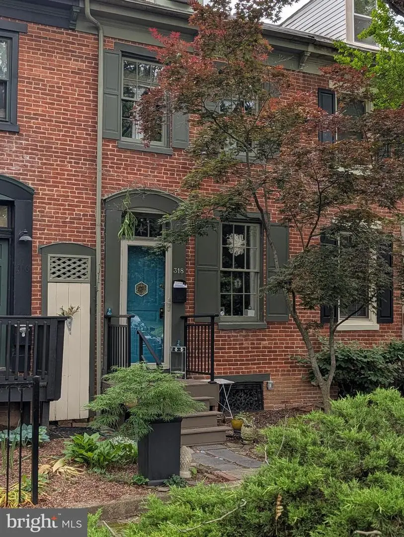 318 W Newton Ave, York, PA 17401 - #2