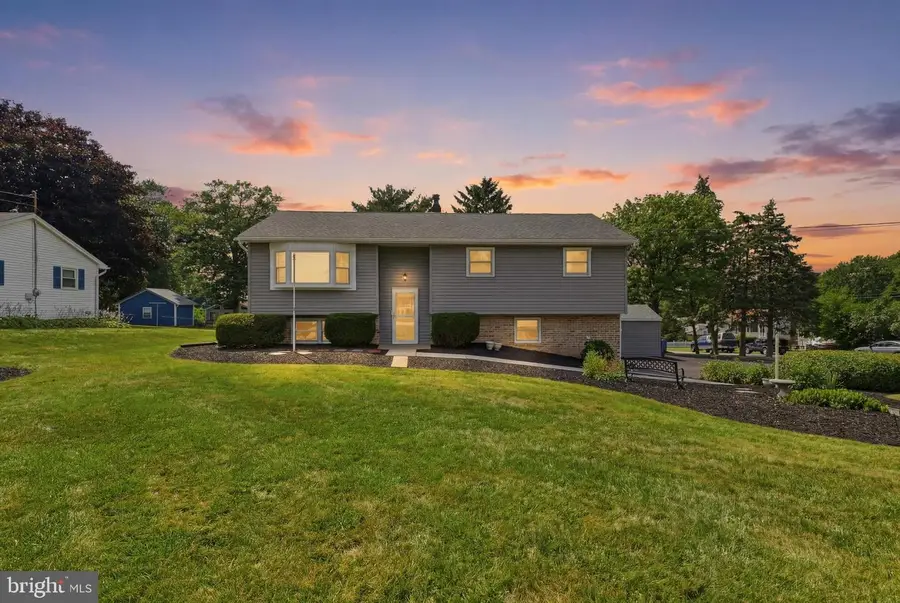 4012 Charity Dr, Red Lion, PA 17356 - #2