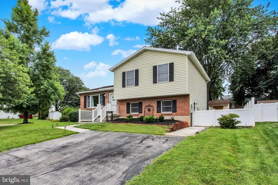 1 Cardinal Dr, Hanover, PA 17331 - #2