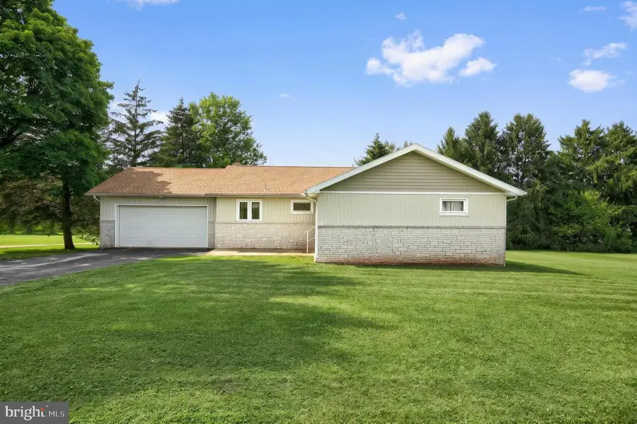 2071 Palomino Rd, Dover, PA 17315 - #3