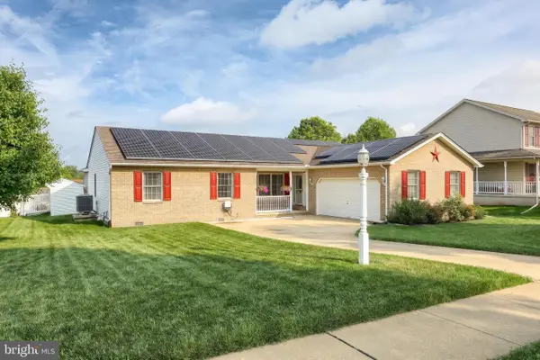 1837 Dorchester Dr, YORK, PA 17408