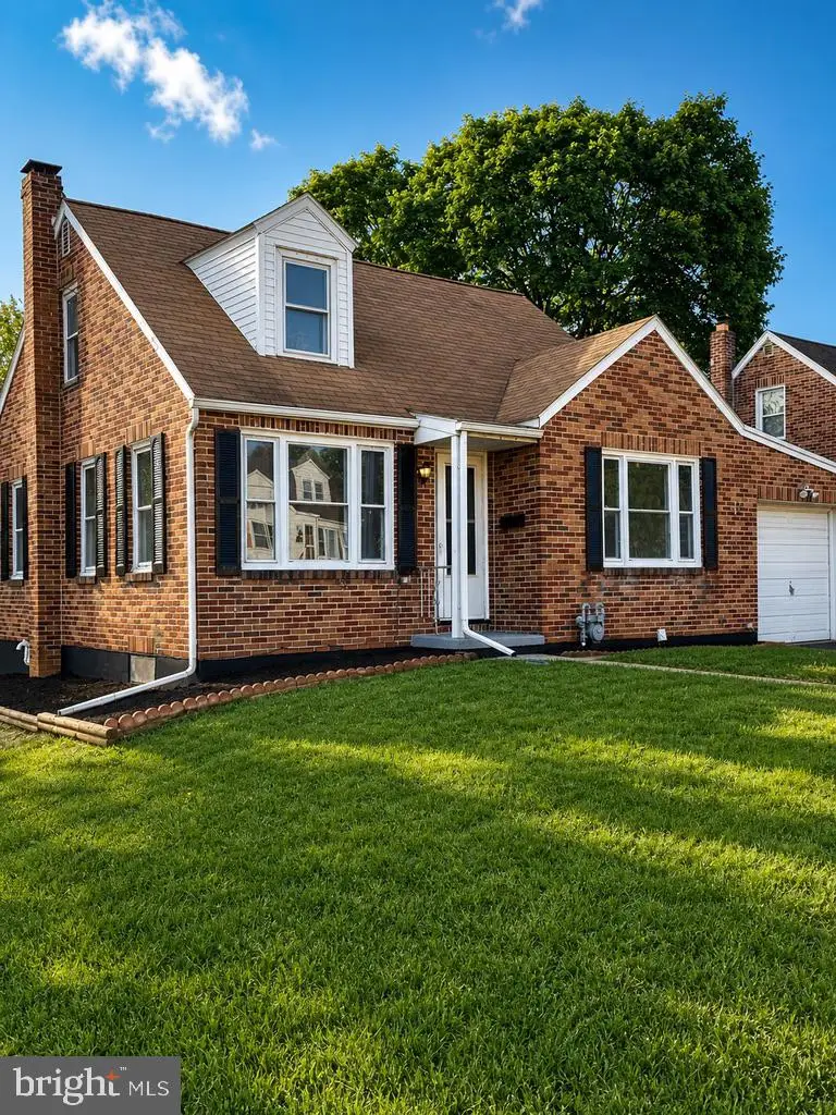 102 N Oxford St, East York, PA 17402 - #2