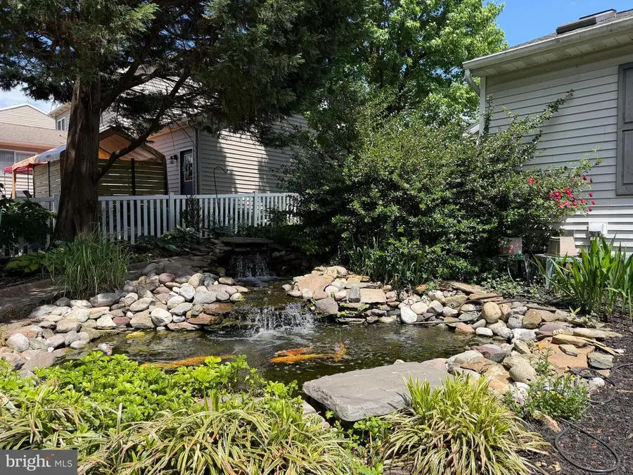 705 Washington Ave, Hanover, PA 17331 - #2
