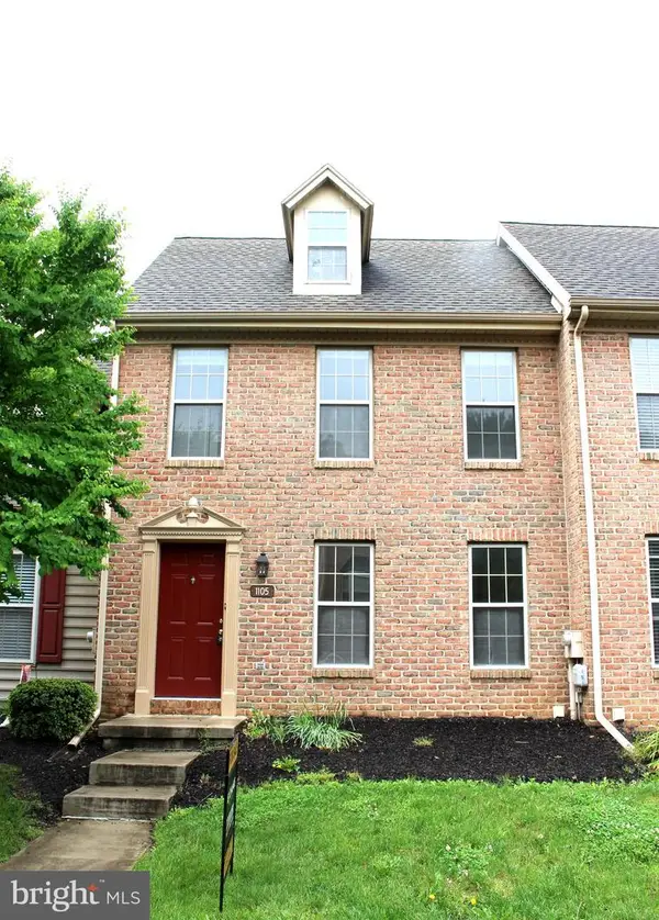 1105 Skyview Dr, YORK, PA 17406