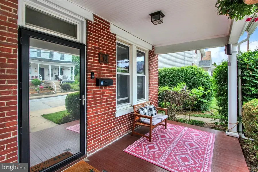 46 S Franklin St, Dallastown, PA 17313 - #2
