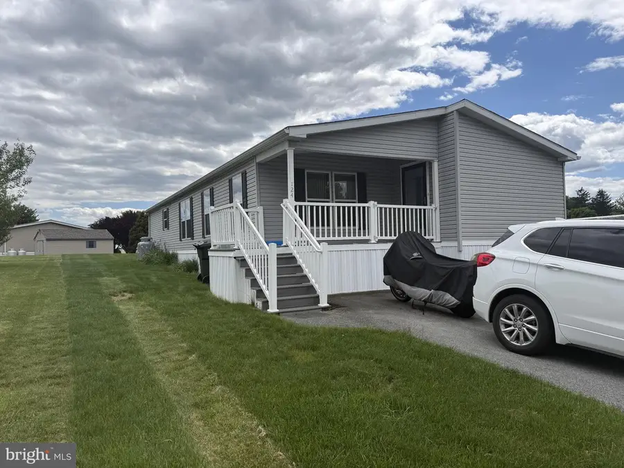 124 Lisa Cir, York, PA 17406 - #2