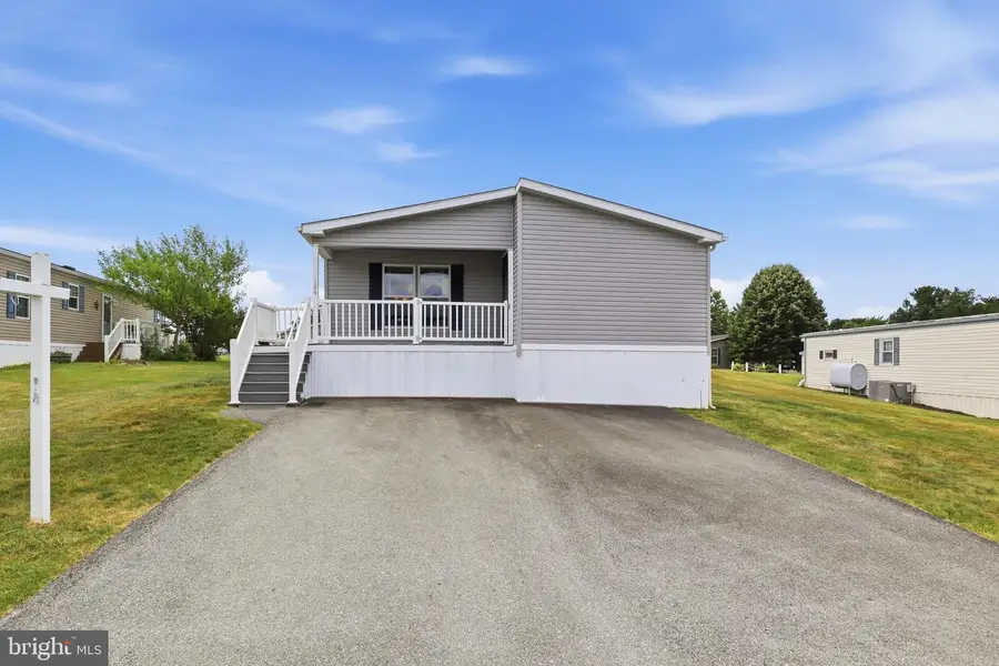 124 Lisa Cir, York, PA 17406 - #3