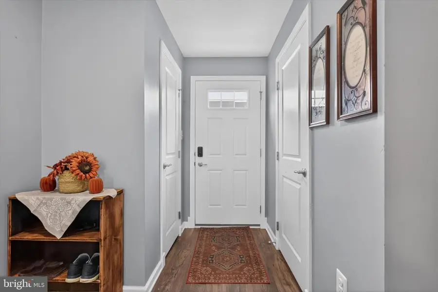 37 S Center St, Hanover, PA 17331 - #2