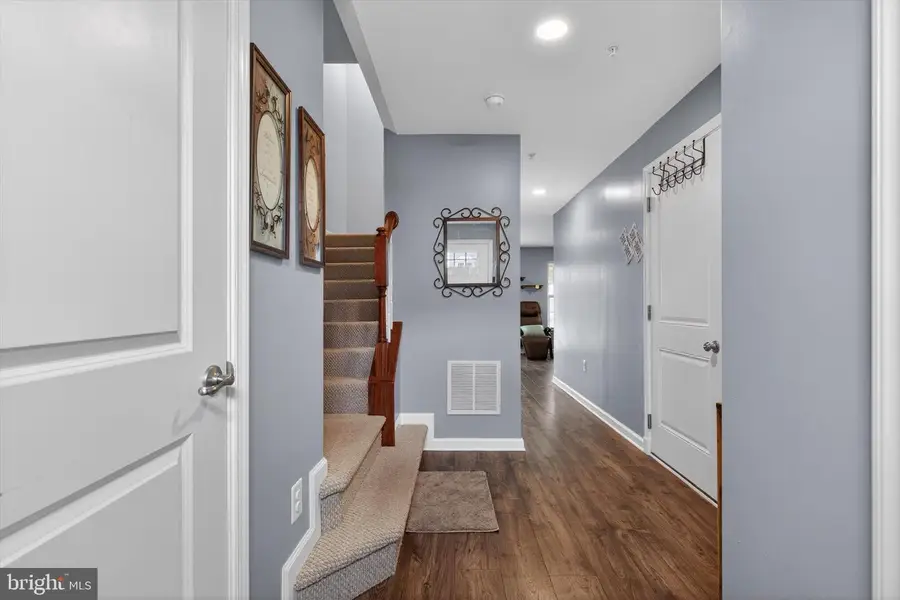 37 S Center St, Hanover, PA 17331 - #3