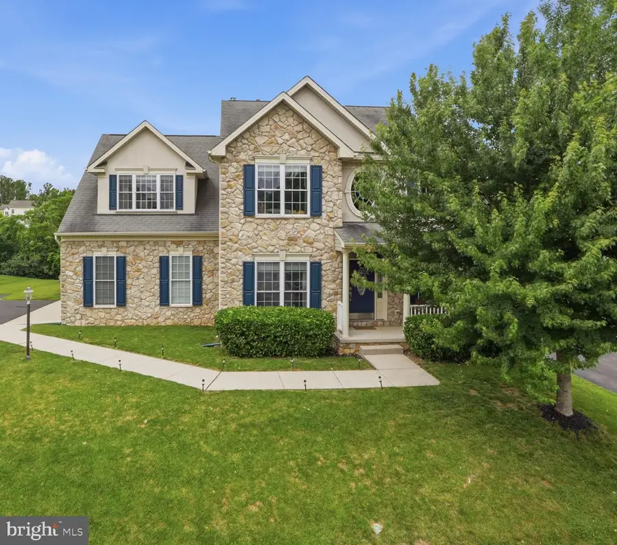 1042 Silver Maple Cir, Seven Valleys, PA 17360 - #2
