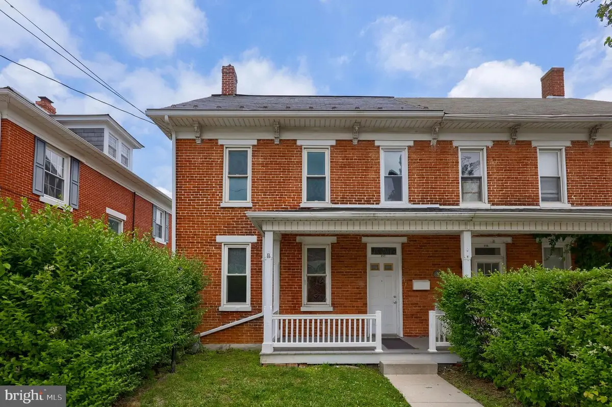 217 N Charles St, Red Lion, PA 17356 - #1