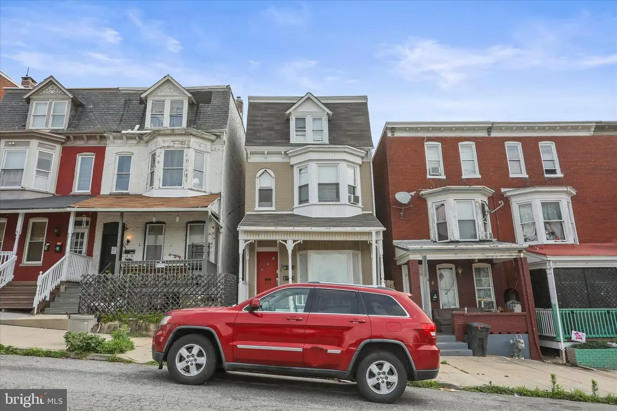 315 N Penn St, York, PA 17401 - #1