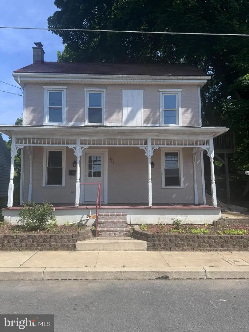 227 Gettysburg St, Dillsburg, PA 17019 - #1
