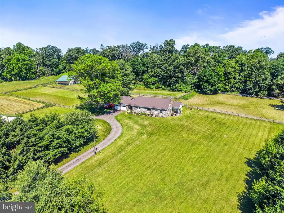 1974 Meadow Ln, Spring Grove, PA 17362 - #1