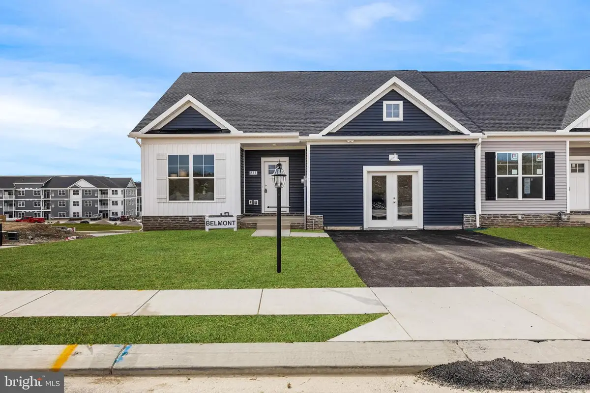 212 Ridge View Ln, Hanover, PA 17331 - #1