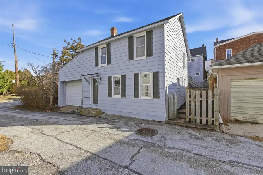 305 W Broadway, Red Lion, PA 17356 - #2