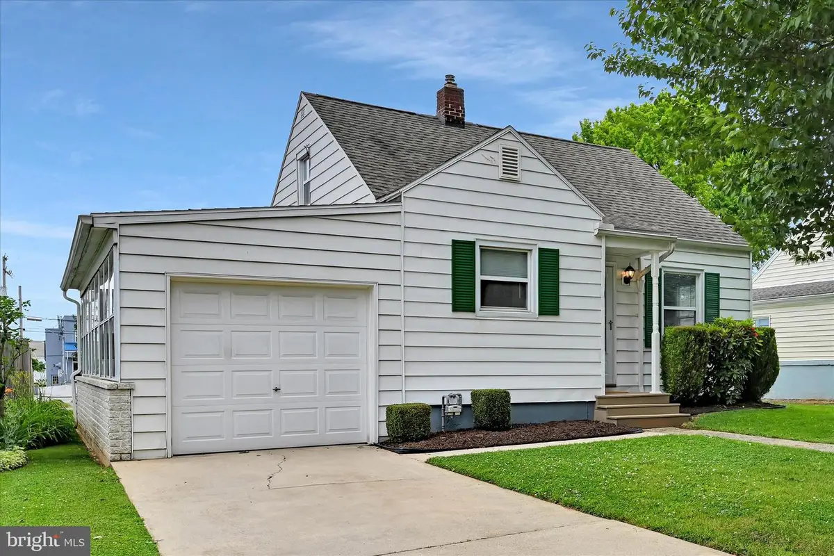 2434 Northland Ave, York, PA 17406 - #1