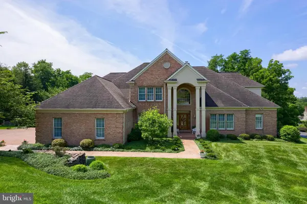 1190 Overbrook Cir, YORK, PA 17403