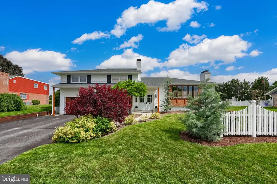 1731 Randolph Dr, York, PA 17403 - #2