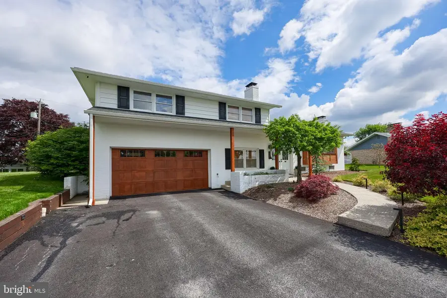 1731 Randolph Dr, York, PA 17403 - #3