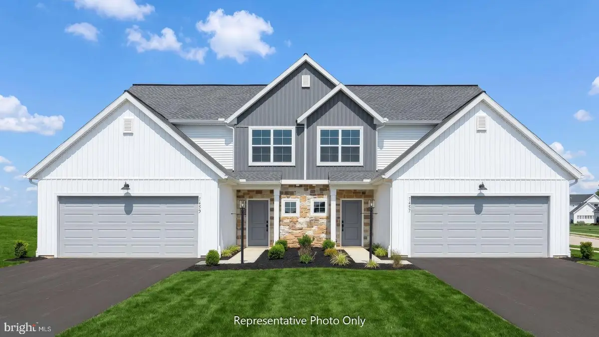 7483 Saint Patrick Ct, Abbottstown, PA 17301 - #1